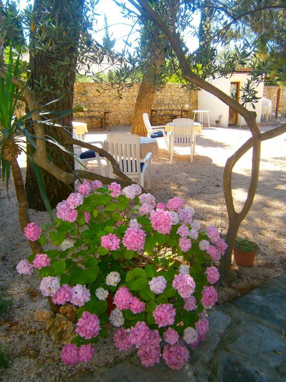 Hotel Bed & Breakfast Pansion Rade à Pirovac Extérieur photo